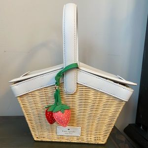 EUC - Kate Spade Picnic Basket Crossbody